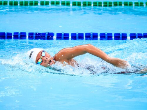 Svømmer skulder: Sådan undgår du at få indklemningssyndrom (afklemningssyndrom/impingement) af svømning