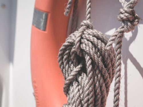 Ankerkæde i opmål til båden (ankertov, ankerline, ankerrulle) | KOMPLET GUIDE